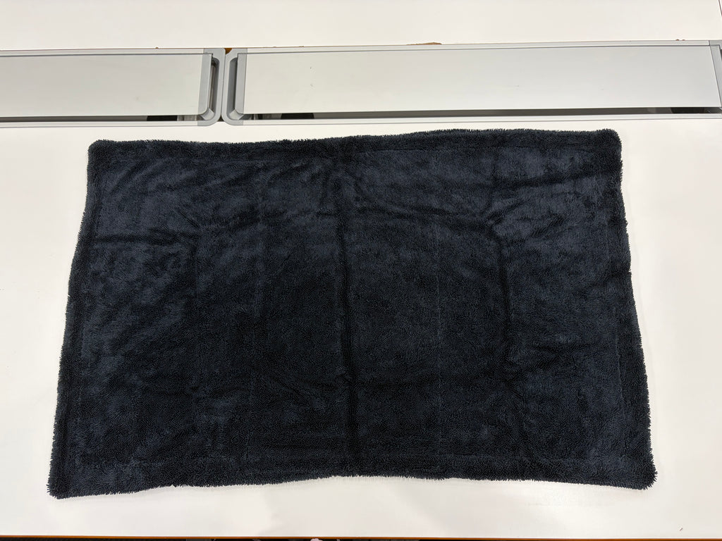 NEATLY Compact Car Drying Towel — All Black 1300GSM Microfiber (24"×16")