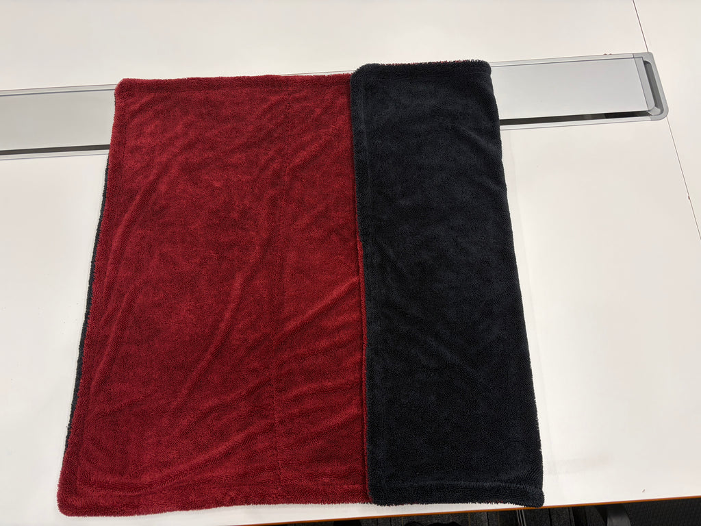 NEATLY XL Car Drying Towel — Red/Black 1300GSM Microfiber (36"×28")